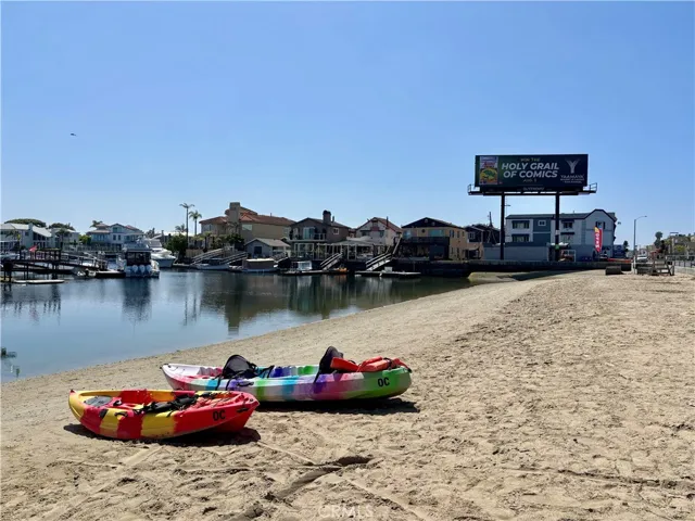 4791 Lago Drive 304, Huntington Beach, California 92649