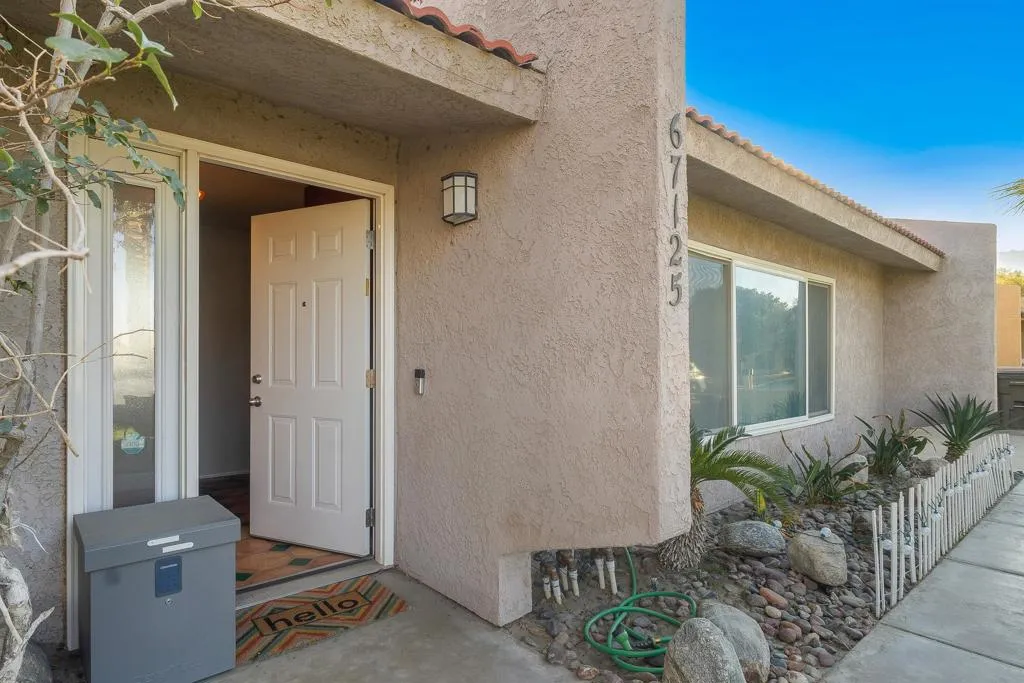 67125 Peineta Road, Cathedral City, California 92234 home-pic-1