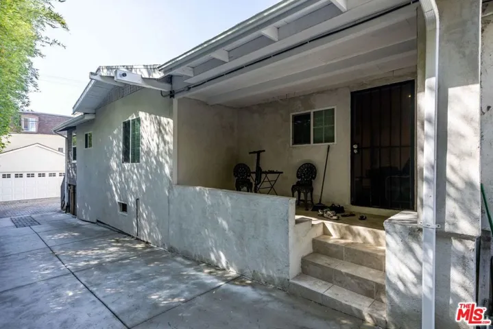 4848 Oakwood Avenue #1/2, Los Angeles, California 90004