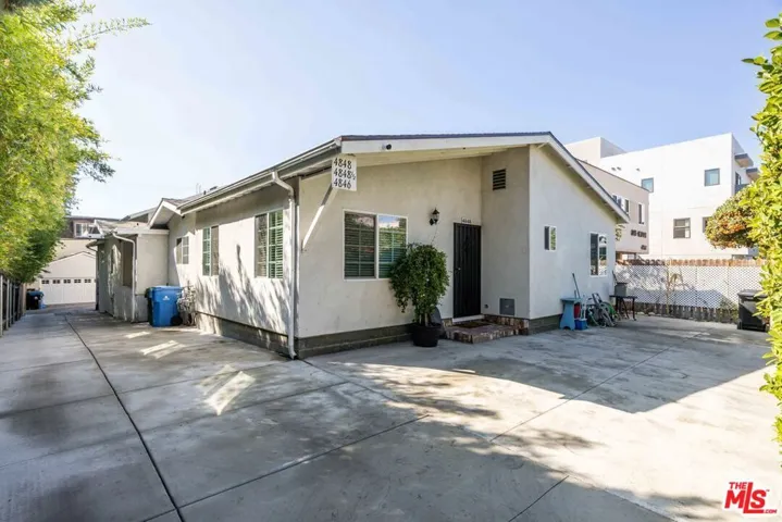 4848 Oakwood Avenue #1/2, Los Angeles, California 90004