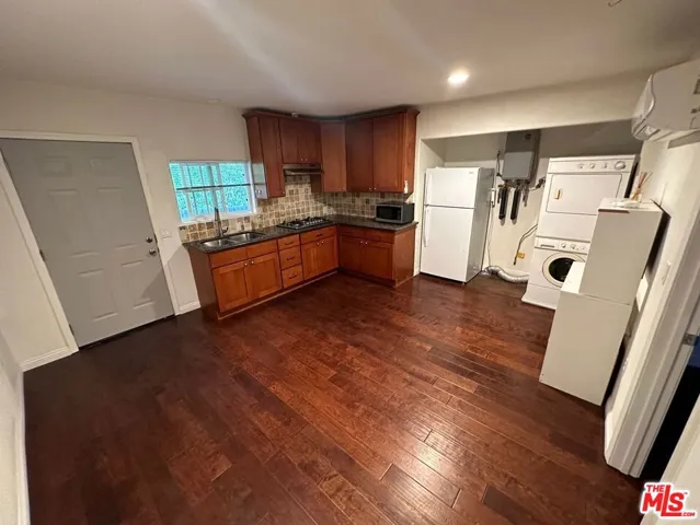 4848 Oakwood Avenue #1/2, Los Angeles, California 90004