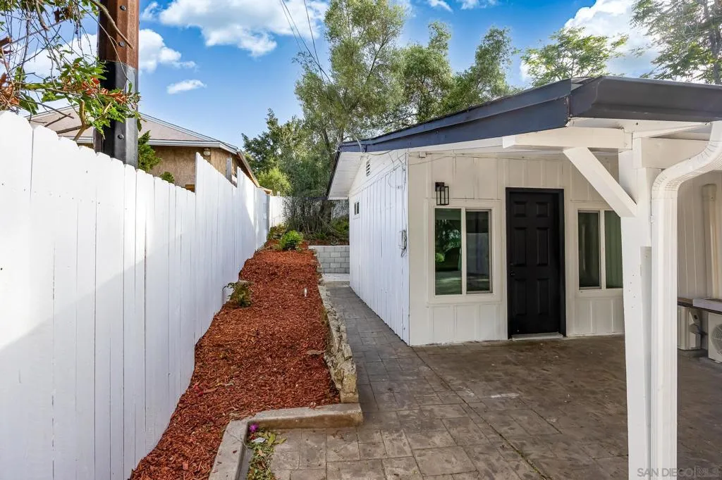 678 Robby Way, Fallbrook, California 92028 home-pic-26