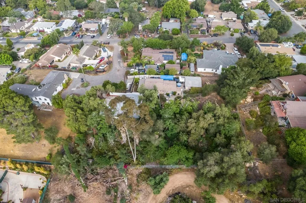 678 Robby Way, Fallbrook, California 92028 home-pic-32
