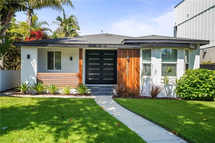 707 Sapphire Street, Redondo Beach, California 90277