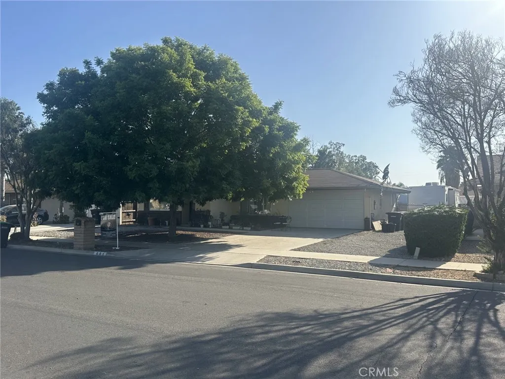 621 Brian Street, Hemet, California 92544 home-pic-0