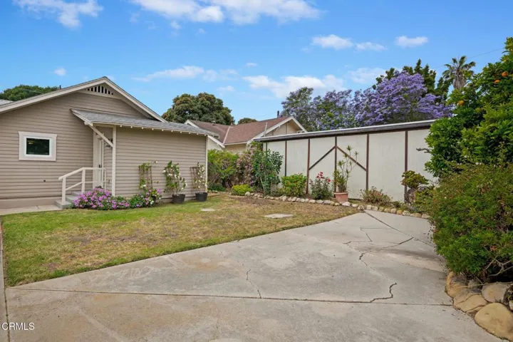 22 - Back Yard