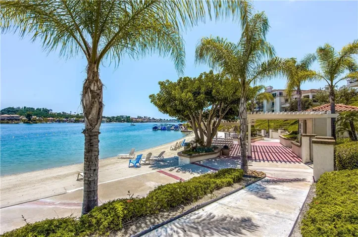 Wonderful lake amenities