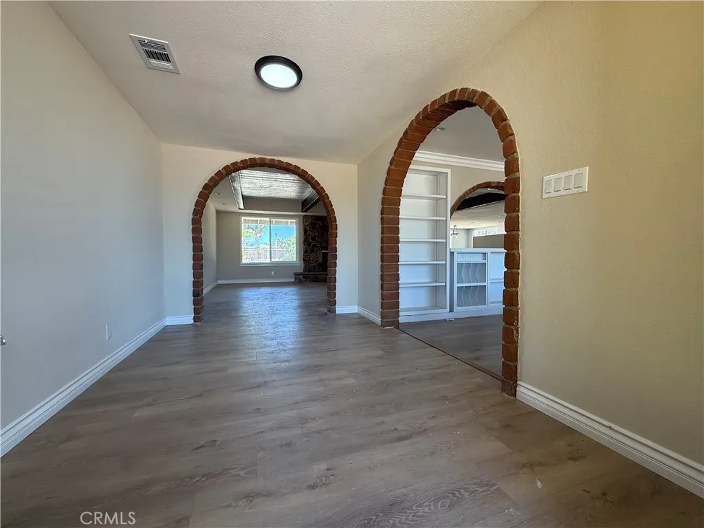 20219 Osseo Road, Apple Valley, California 92308 home-pic-3