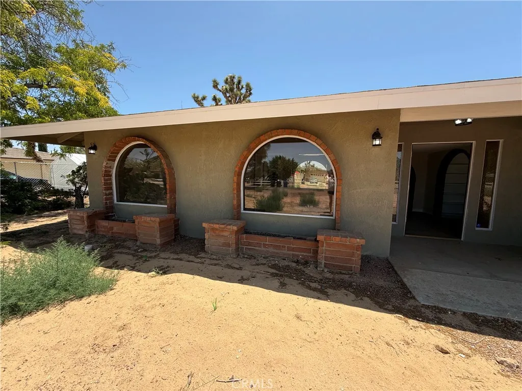 20219 Osseo Road, Apple Valley, California 92308 home-pic-29