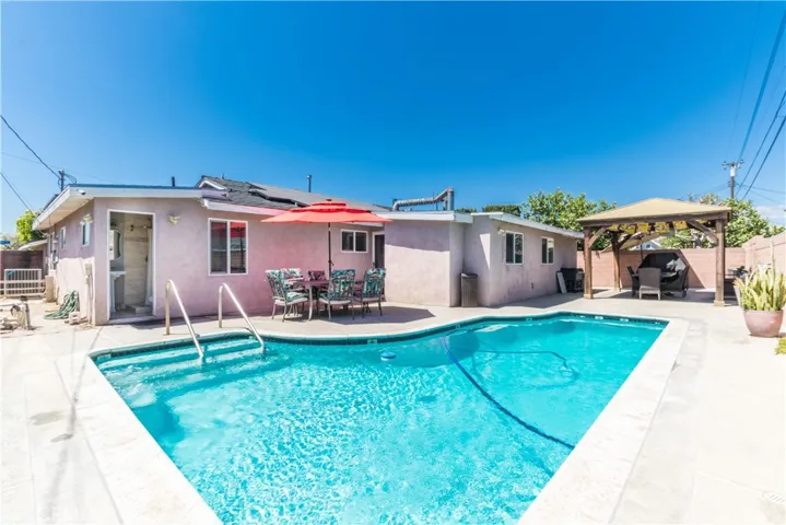 8072 San Marino Drive, Buena Park, California 90620