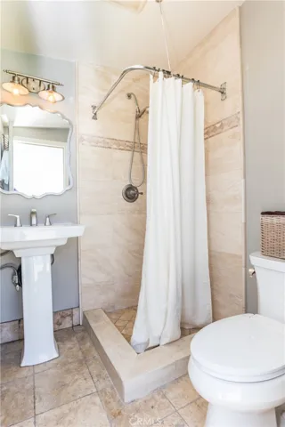 8072 San Marino Drive, Buena Park, California 90620