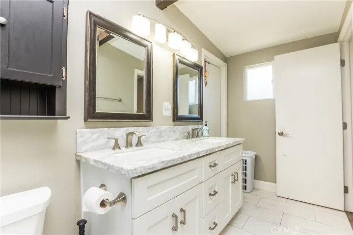 8072 San Marino Drive, Buena Park, California 90620