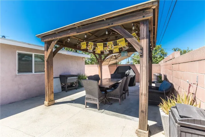 8072 San Marino Drive, Buena Park, California 90620