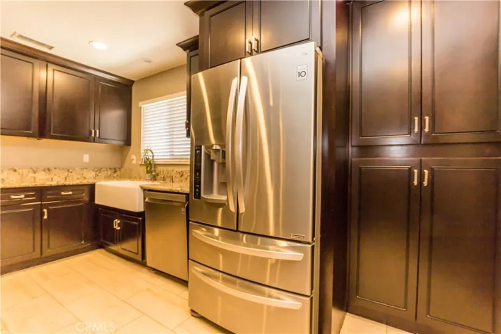 8072 San Marino Drive, Buena Park, California 90620