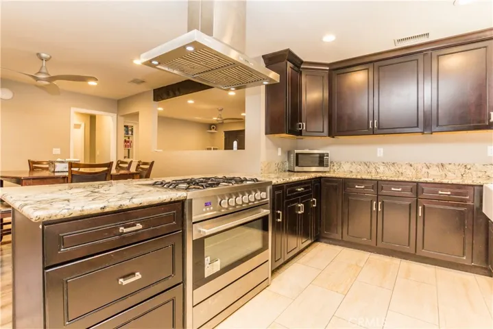8072 San Marino Drive, Buena Park, California 90620