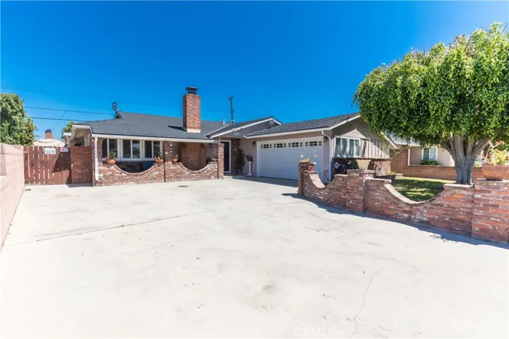 8072 San Marino Drive, Buena Park, California 90620