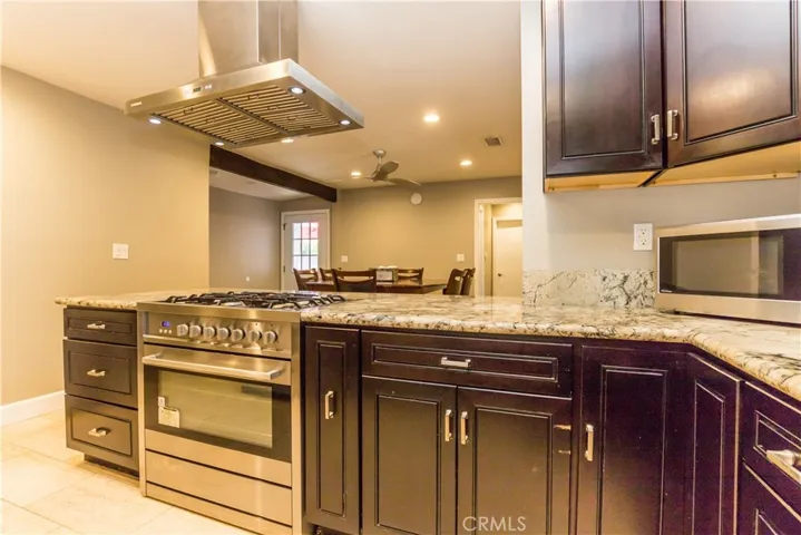 8072 San Marino Drive, Buena Park, California 90620