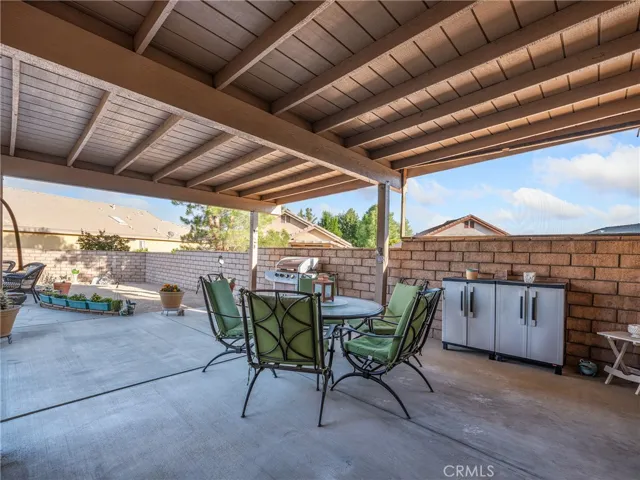 19553 Northstar Court, Apple Valley, California 92307