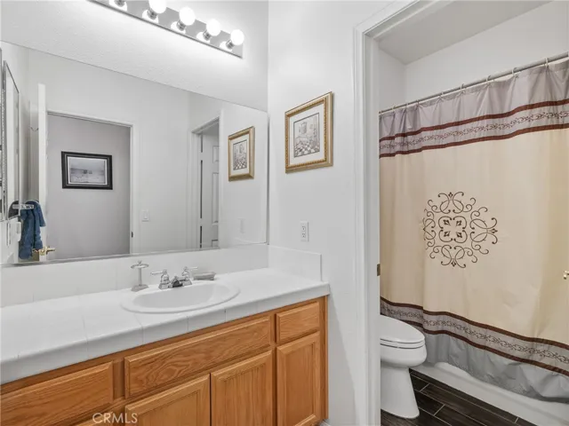 19553 Northstar Court, Apple Valley, California 92307