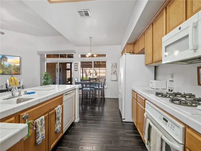 19553 Northstar Court, Apple Valley, California 92307