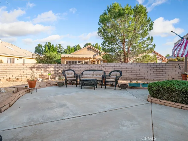19553 Northstar Court, Apple Valley, California 92307