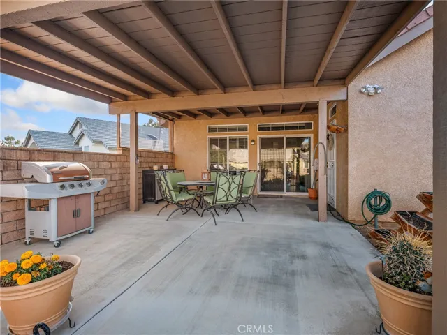 19553 Northstar Court, Apple Valley, California 92307