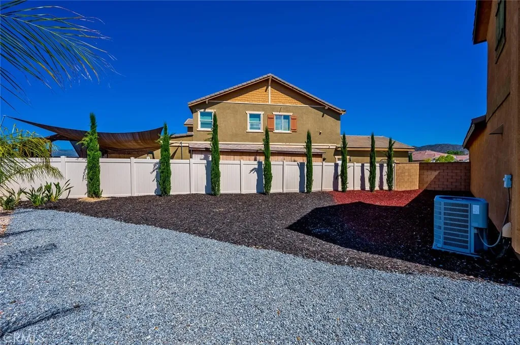 36712 Summer Dain Lane, Wildomar, California 92595 home-pic-57