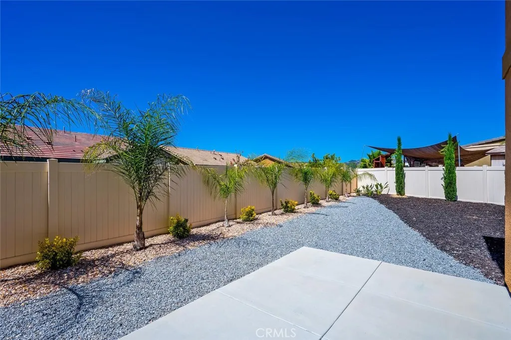 36712 Summer Dain Lane, Wildomar, California 92595 home-pic-53