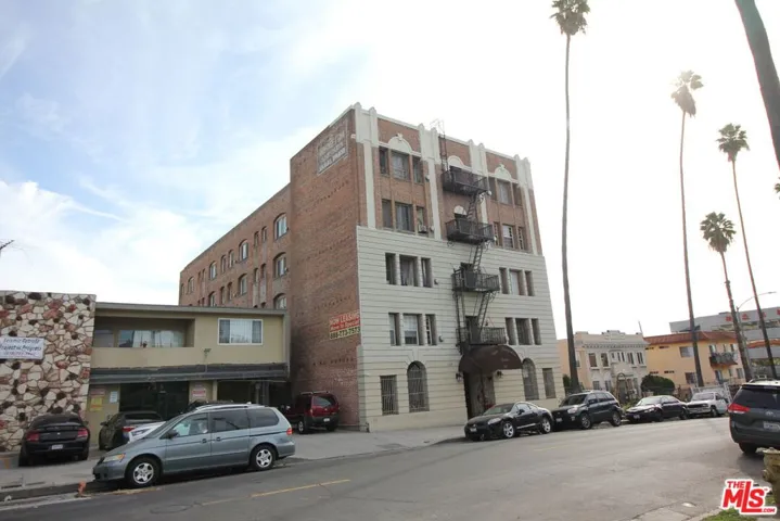 738 New Hampshire Avenue 206, Los Angeles, California 90005