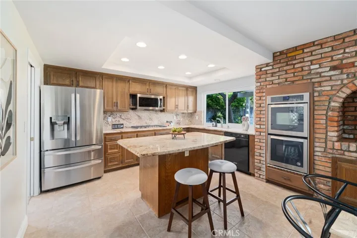 23761 Singapore Street, Mission Viejo, California 92691