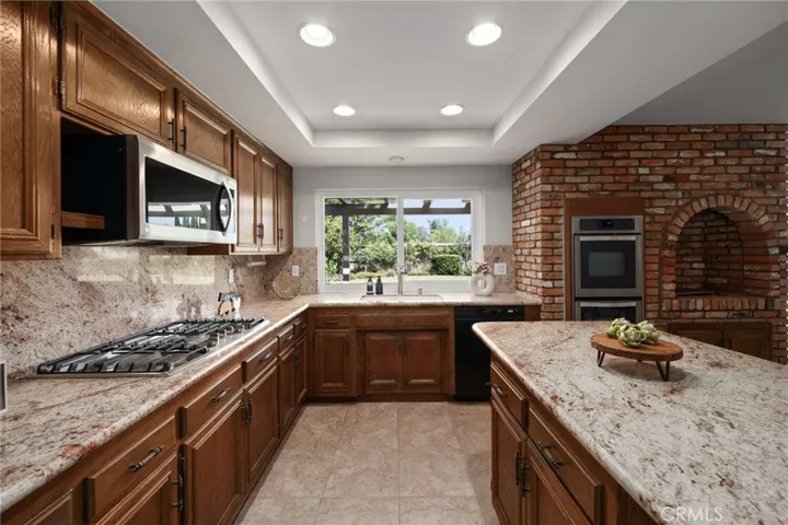23761 Singapore Street, Mission Viejo, California 92691
