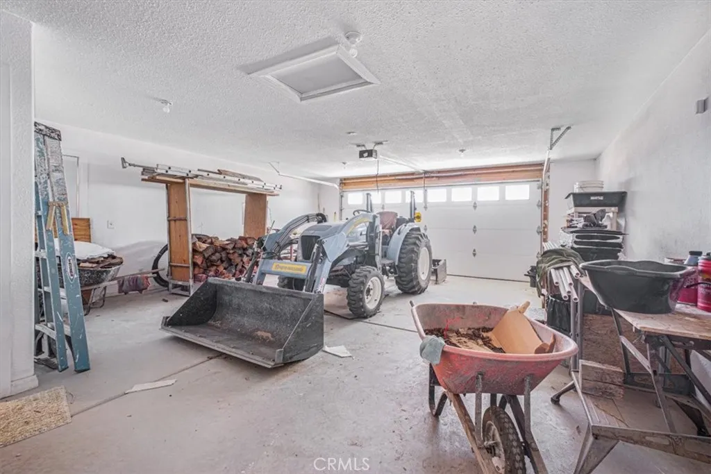 61975 La Brisa Drive, Joshua Tree, California 92252 home-pic-50