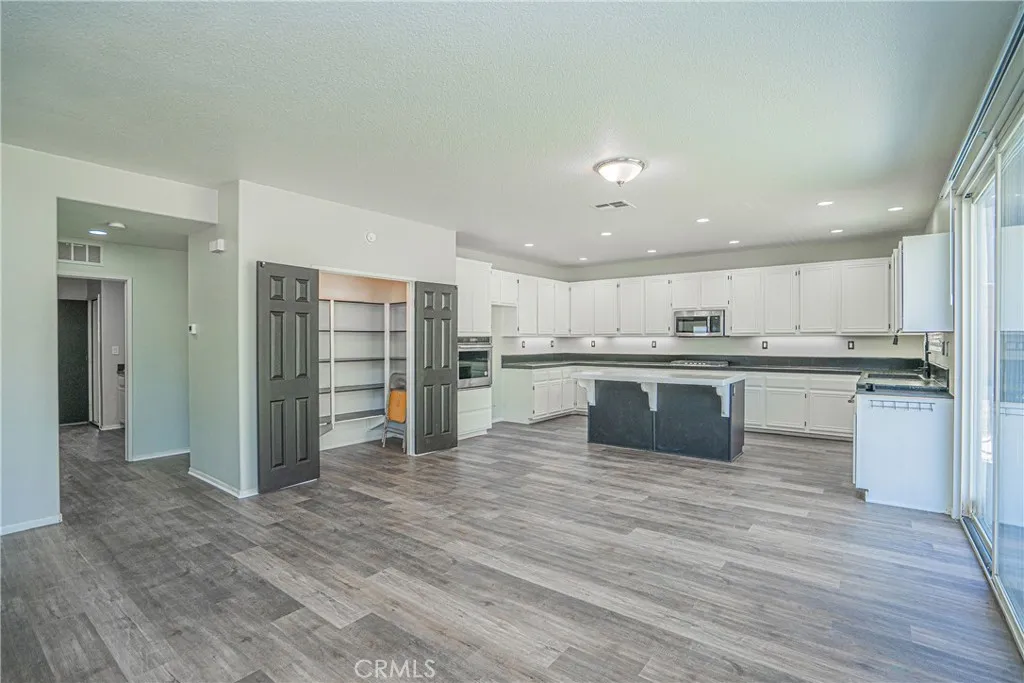 11935 Silver, Jurupa Valley, California 91752 home-pic-10