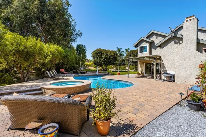 19180 Palm Vista, Yorba Linda, California 92886
