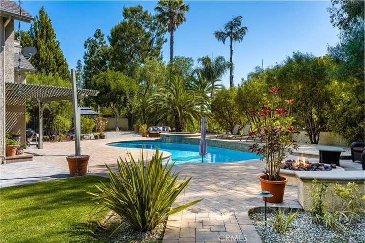 19180 Palm Vista, Yorba Linda, California 92886