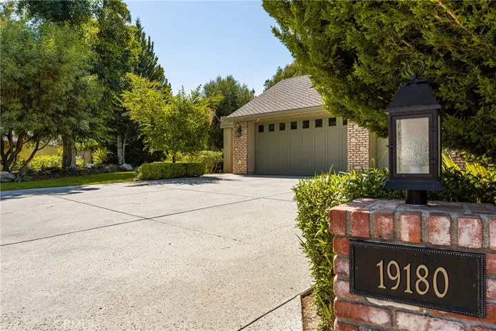 19180 Palm Vista, Yorba Linda, California 92886