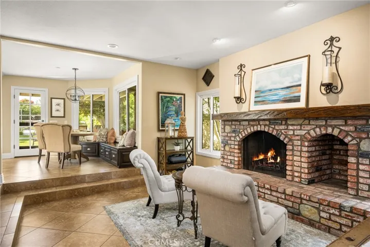 19180 Palm Vista, Yorba Linda, California 92886