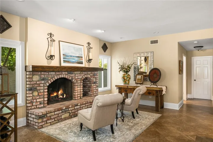 19180 Palm Vista, Yorba Linda, California 92886