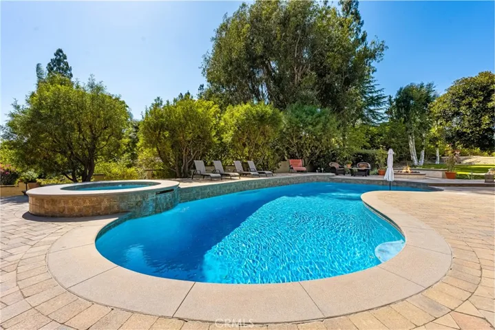 19180 Palm Vista, Yorba Linda, California 92886