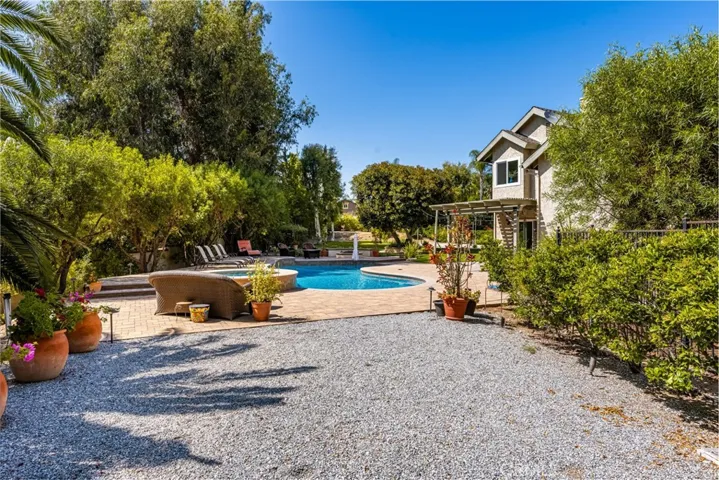 19180 Palm Vista, Yorba Linda, California 92886