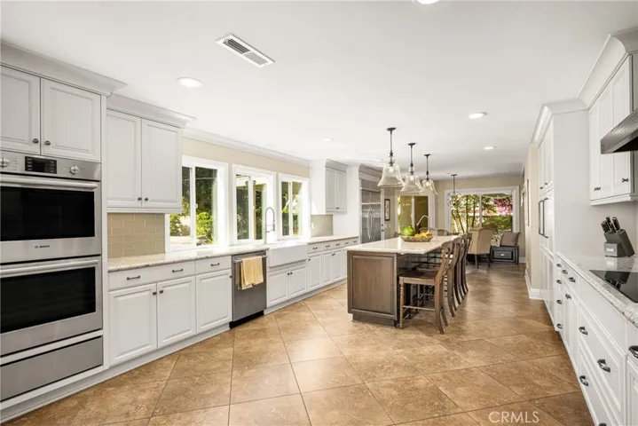19180 Palm Vista, Yorba Linda, California 92886