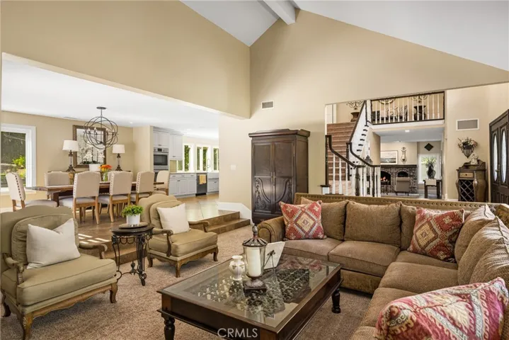 19180 Palm Vista, Yorba Linda, California 92886