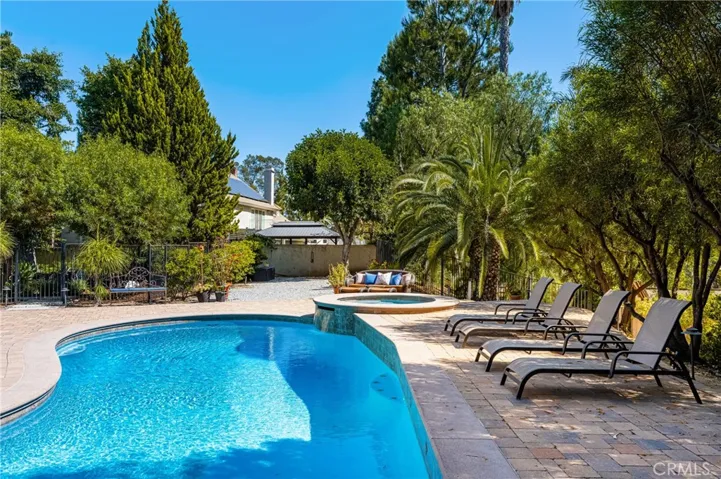 19180 Palm Vista, Yorba Linda, California 92886