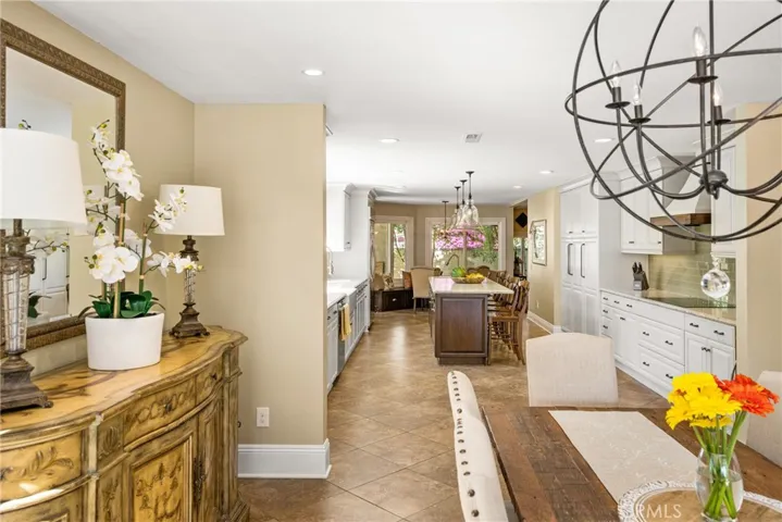 19180 Palm Vista, Yorba Linda, California 92886