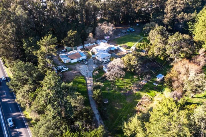 2603 Monterey Avenue, Soquel, California 95073