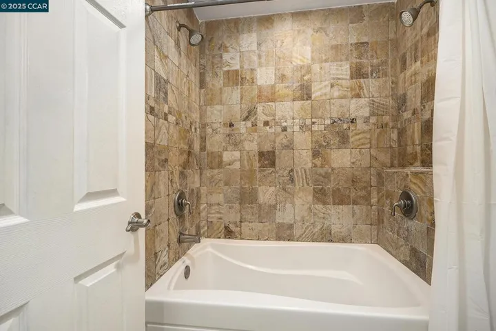 1896 Lynwood Dr E, Concord, California 94519