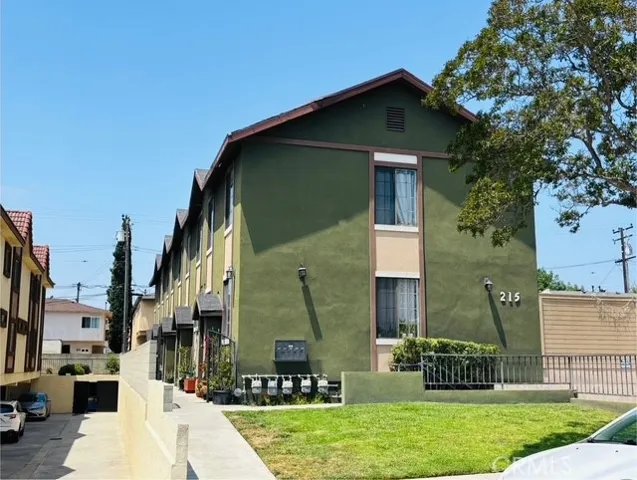 215 S 5th Street, Alhambra, California 91801