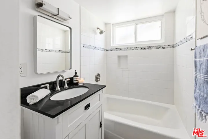 21109 Longworth Avenue, Lakewood, California 90715