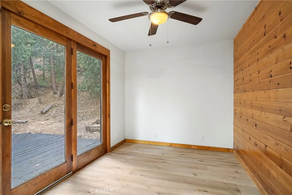 814 Glen View Lane, Twin Peaks, California 92391 home-pic-14