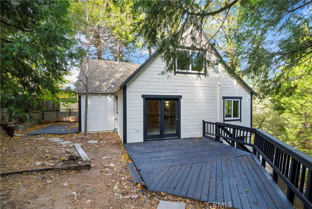 814 Glen View Lane, Twin Peaks, California 92391 home-pic-26
